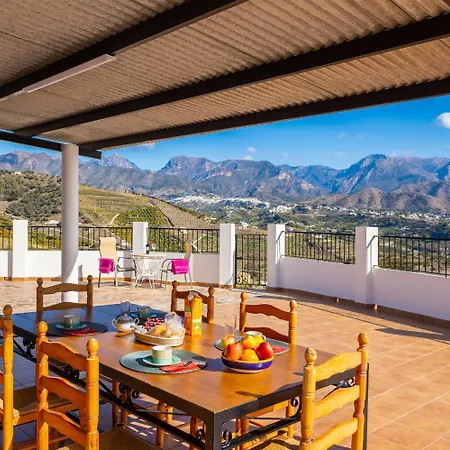 Alegria Villa *